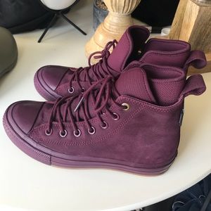Suede and neoprene converse
